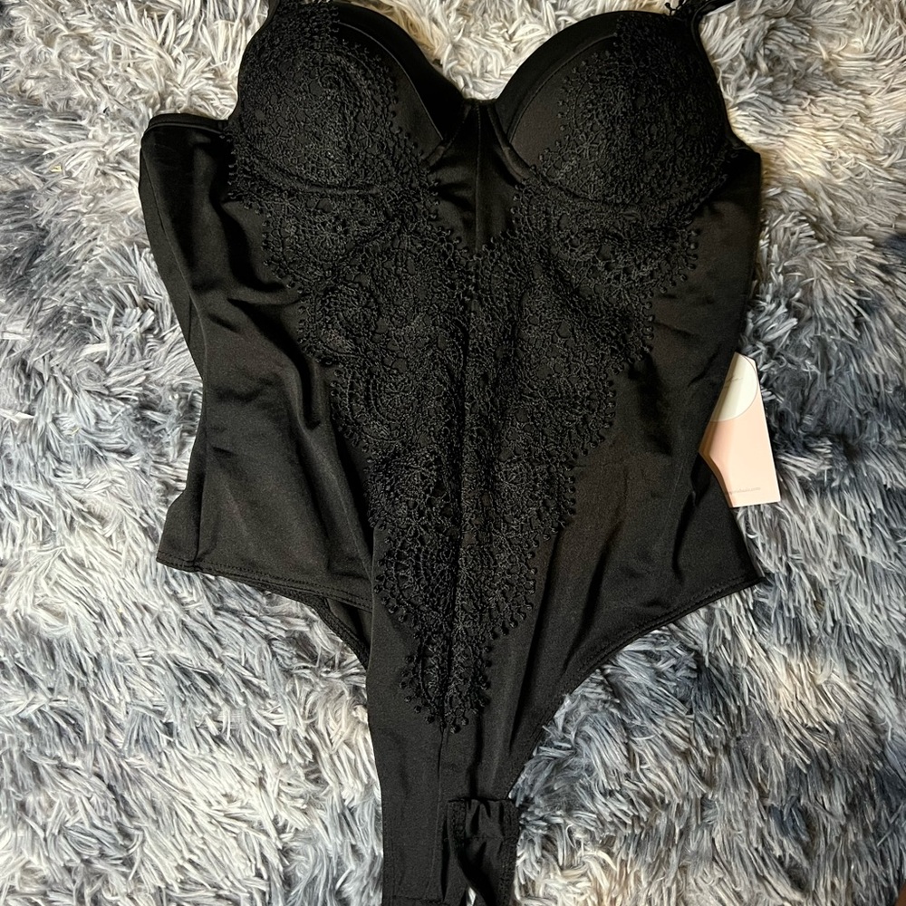 Blashe black lace bodysuit/ medium